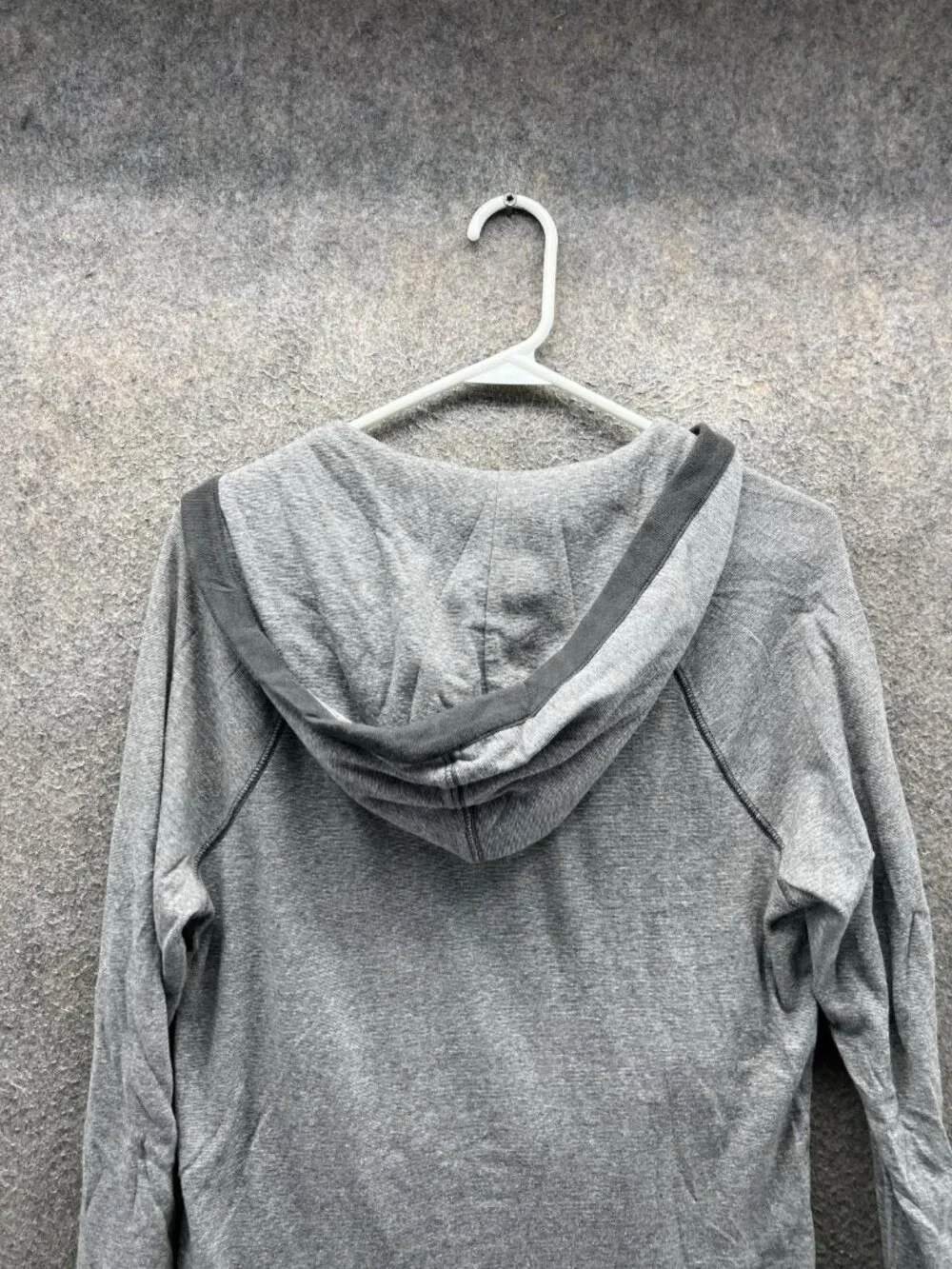 Banana Republic Sweatshirt Mens Small Gray Pullover Button Neck Hoodie Pockets